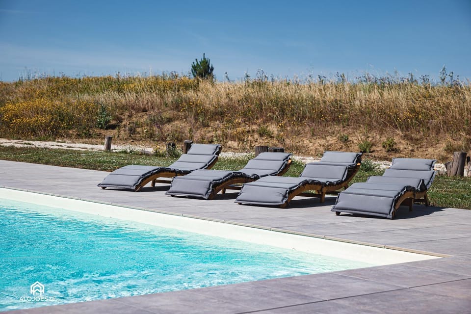 Pool view, Swimming pool, sunbed