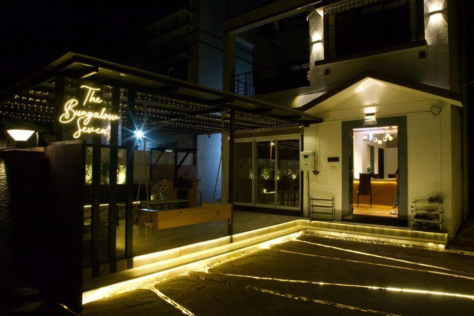 Patio, Night