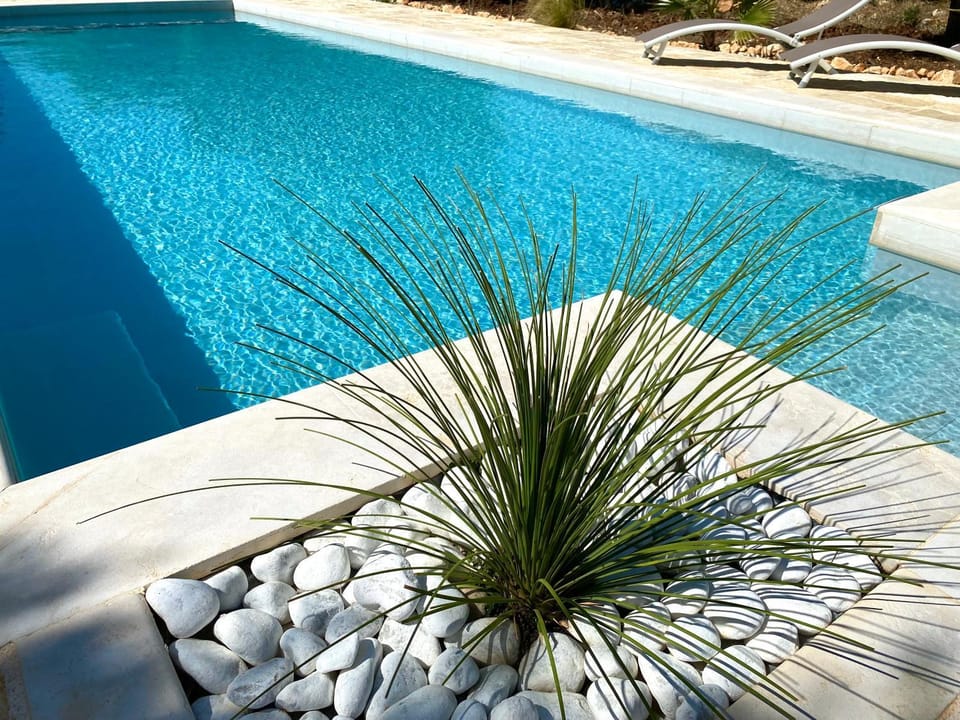 LUXUS VILLA WITH SWIMMINGPOOL, 1-6 p., CAROVIGNO Villa in Province of Taranto