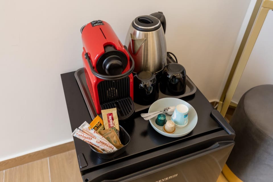 Coffee/tea facilities, Kitchen or kitchenette