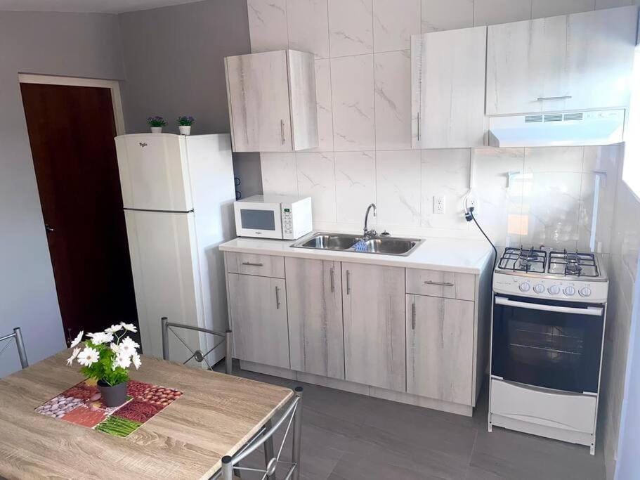 Cozy 1-bedroom apartment close to city center Apartment in Willemstad
