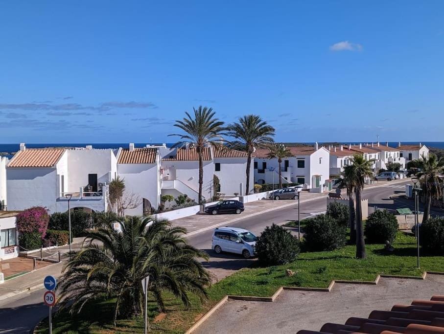 Day, Neighbourhood, Natural landscape, Sea view, Street view