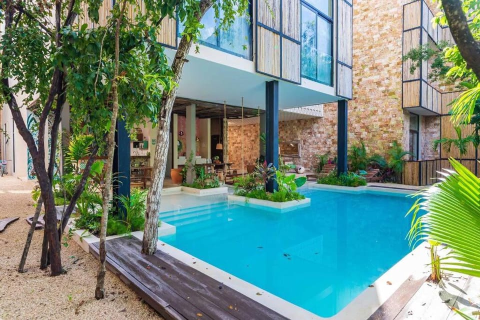 Swimming pool