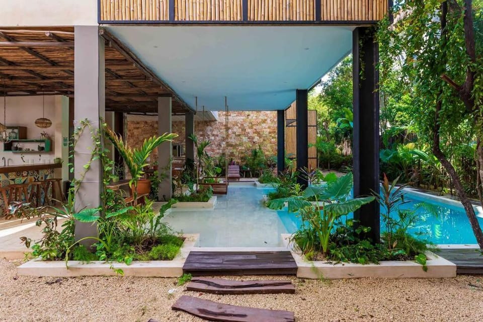 Swimming pool