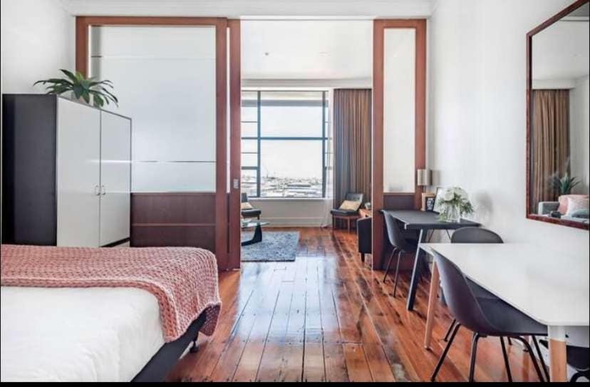 Bed, Living room, Bedroom