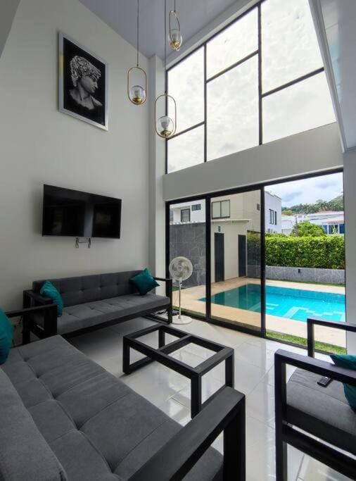 Lujosa Mansión Privada estilo mediterráneo Villa in Tolima