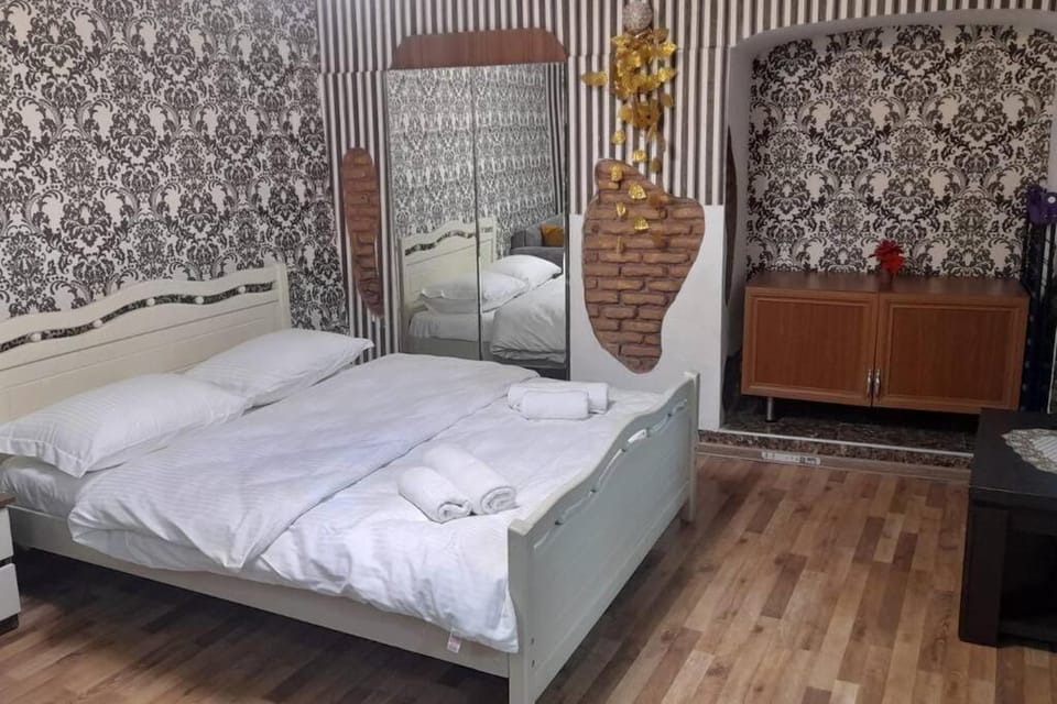 Cool studio with yard Iveria Sololaki Apartment in Tbilisi, Georgia