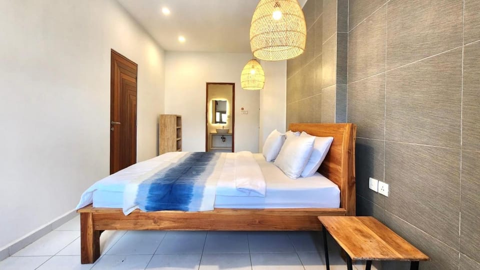 Sunny Canggu Hotel in North Kuta