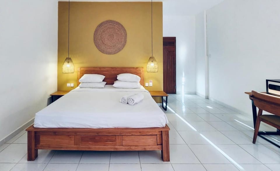 Sunny Canggu Hotel in North Kuta