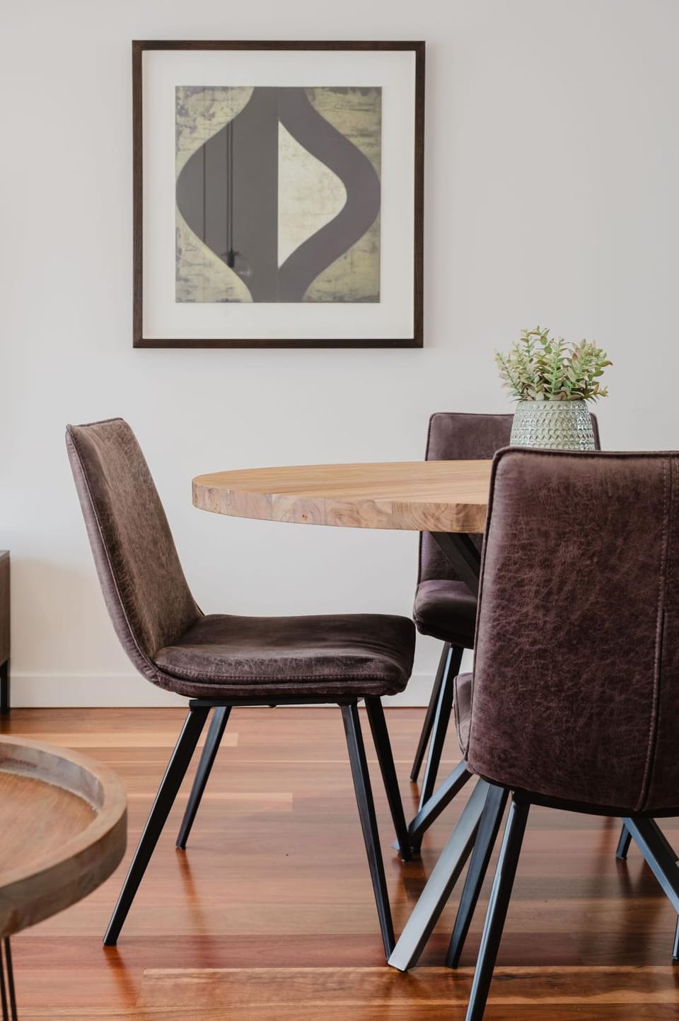 Bowen Townhouse - Art House Townhouses Apartment in Porepunkah