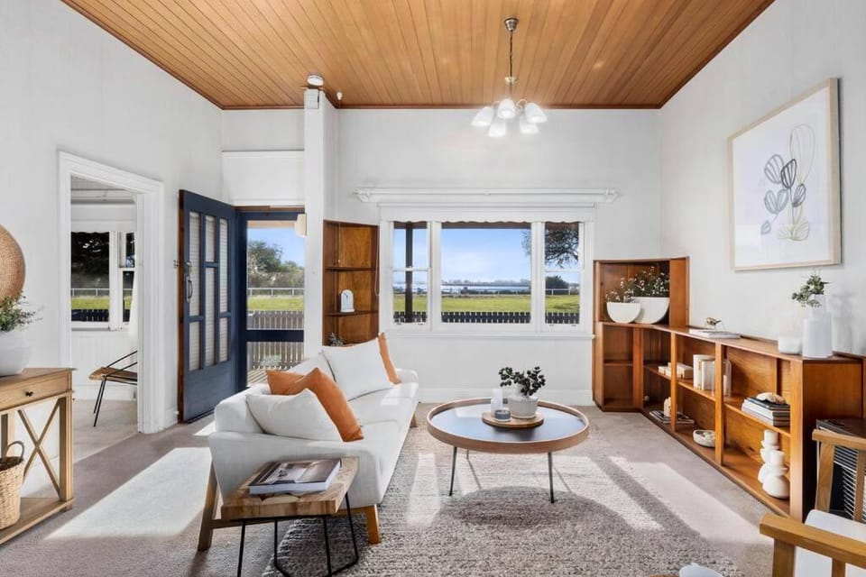 Natural landscape, Living room
