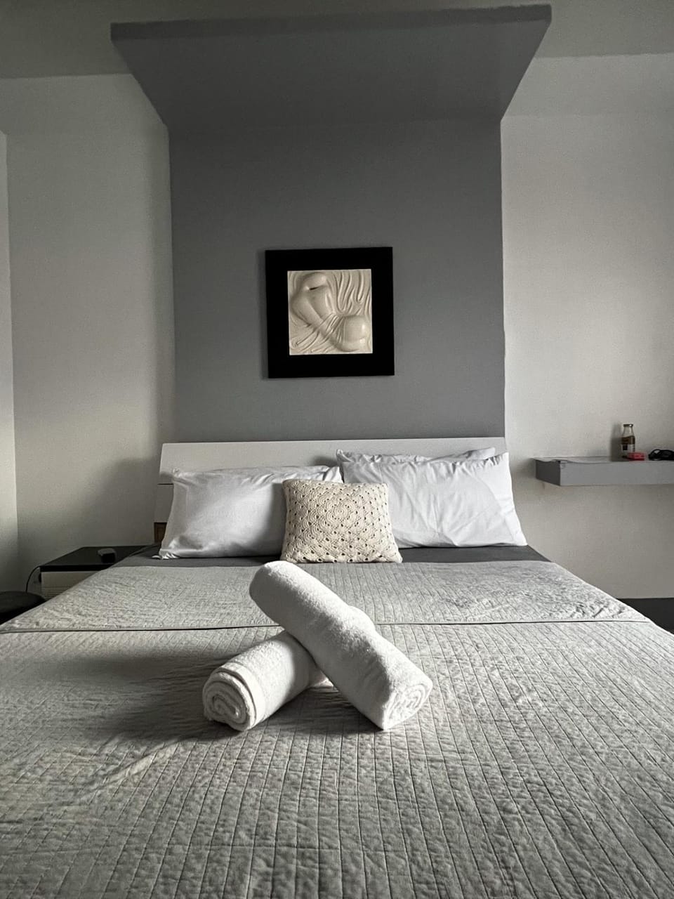 Tagaytay Nordic Nest Staycation at Wind Residences with Netflix Wifi near Sky Ranch Apartment hotel in Tagaytay
