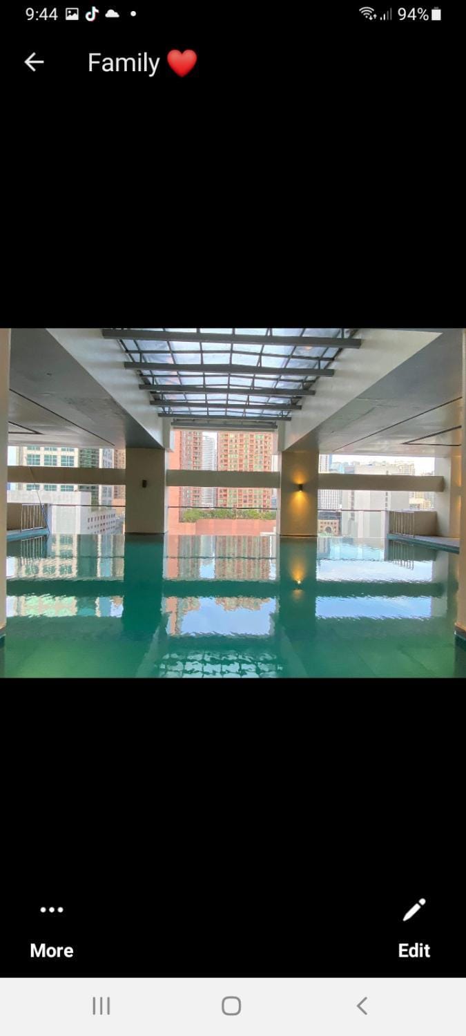 VICTORIA DE MAKATI Two (2) Bedroom Up and Down Condo Apartment in Pasay