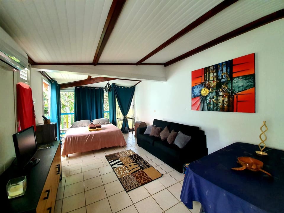 Living room, Seating area, Bedroom