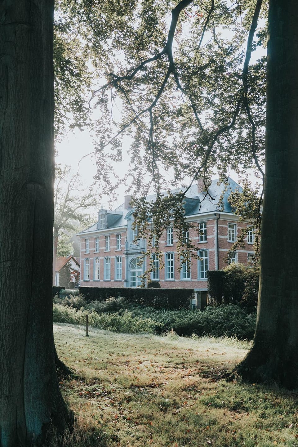 Property building, Day, Landmark view
