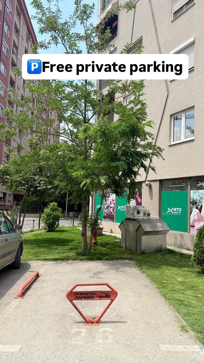 New modern Rooftop Apartment-FREE PRIVATE PARKING, self check-in Apartment in Skopje