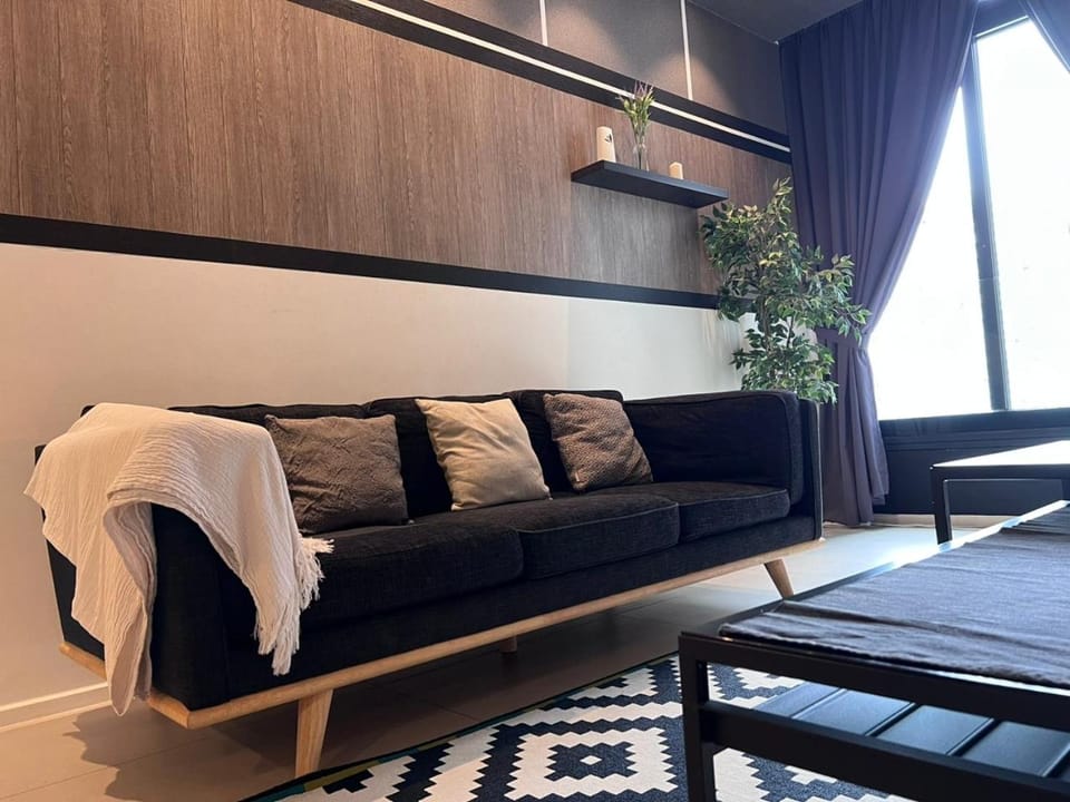 Living room, Photo of the whole room, Seating area