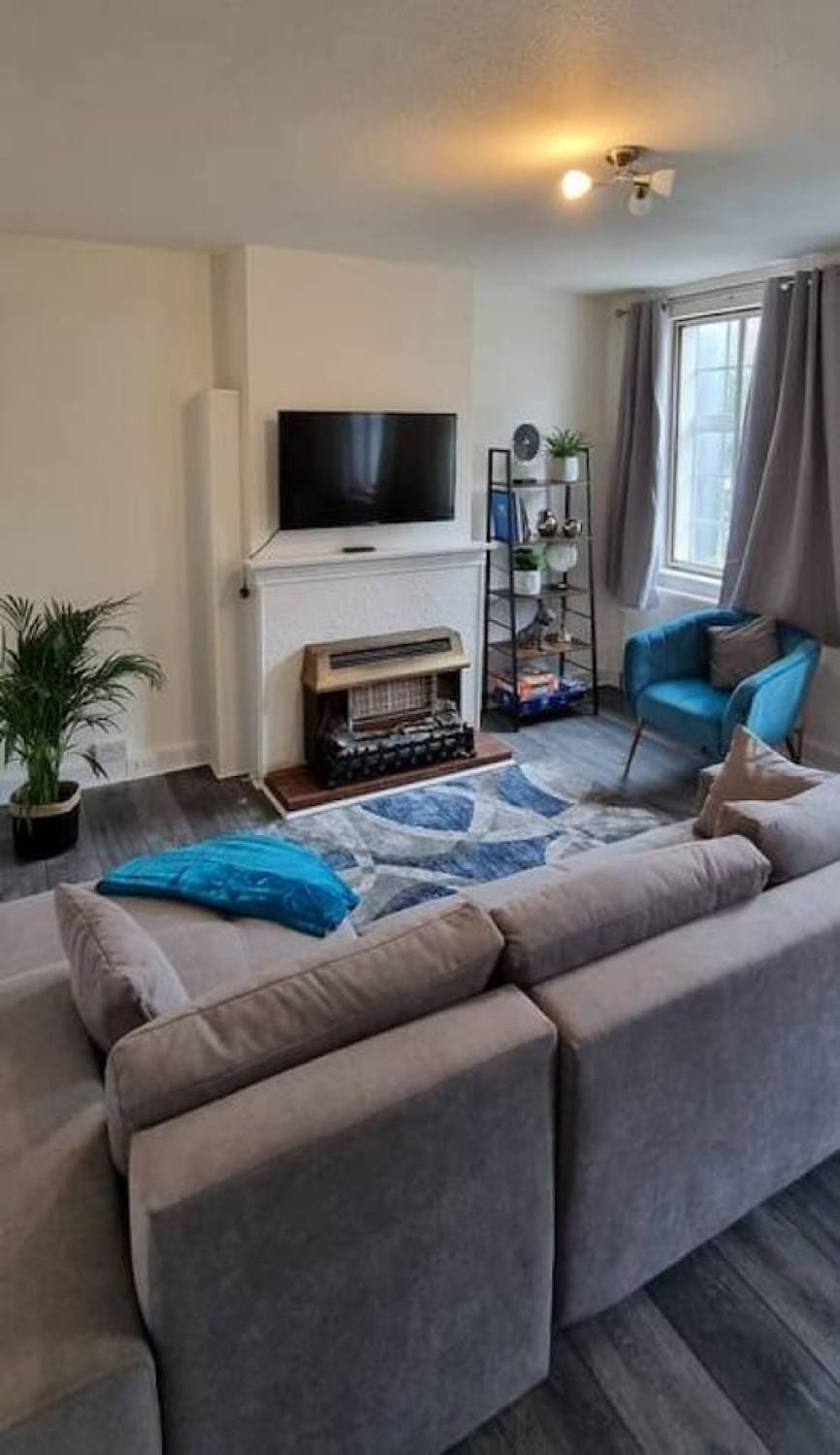 Urban Escape - Stylish 3Bedroom in Watford Center Apartment in Watford