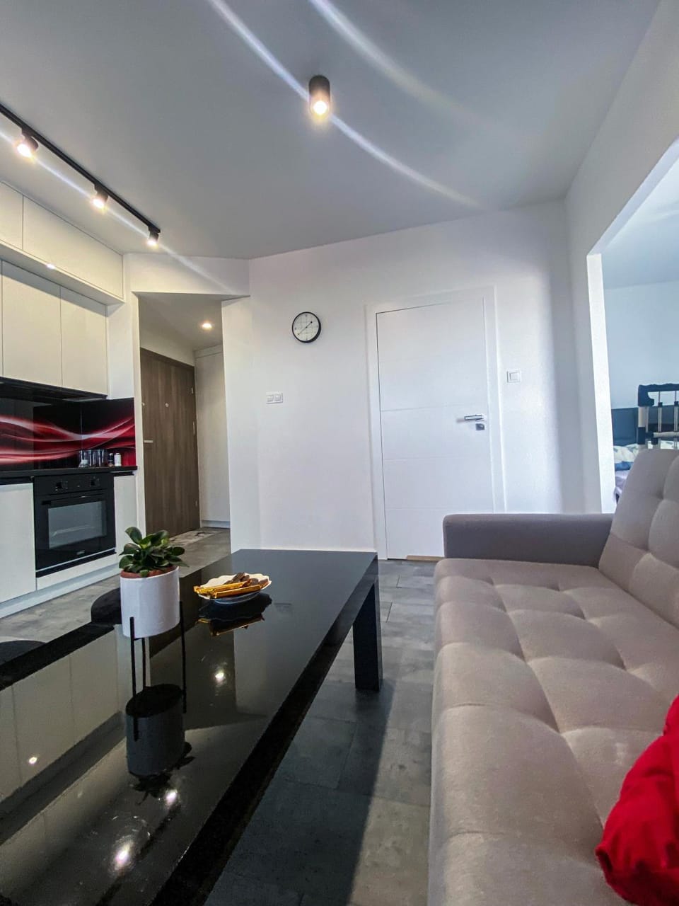 Kitchen or kitchenette, Living room, Seating area, pet friendly, stove