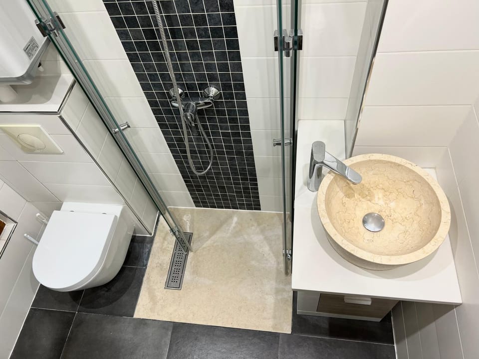Shower, Toilet, Bathroom