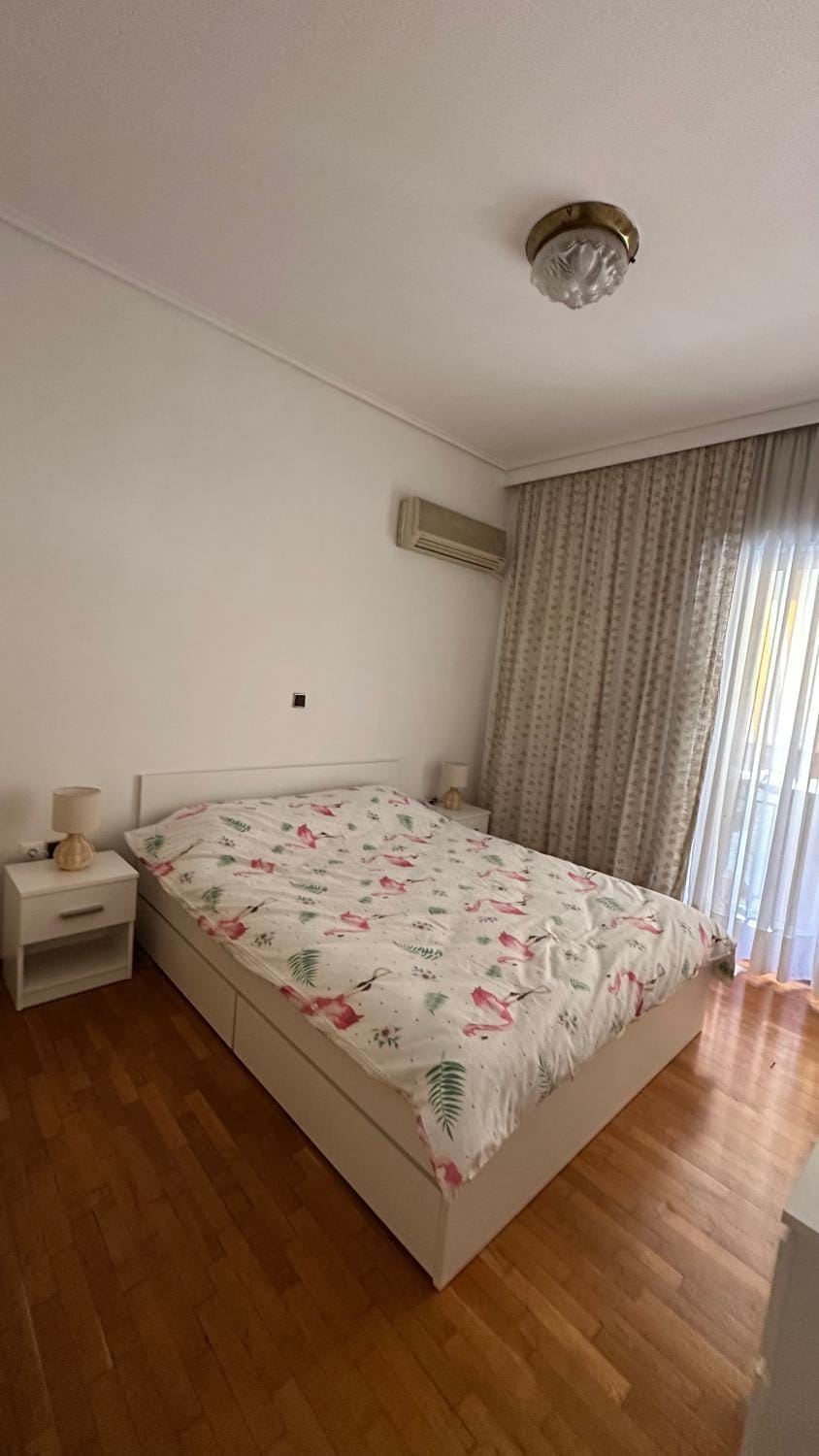 Bed, Photo of the whole room, Bedroom, air conditioner