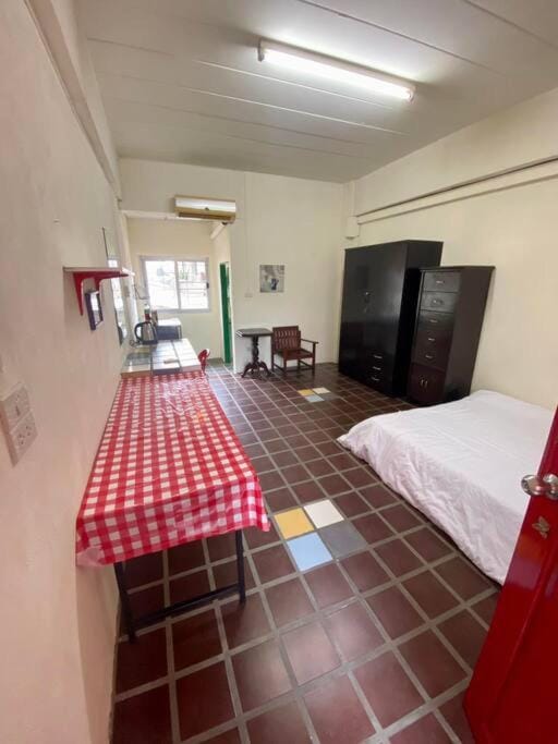 Ratanawong Place 510 Apartment in Bangkok