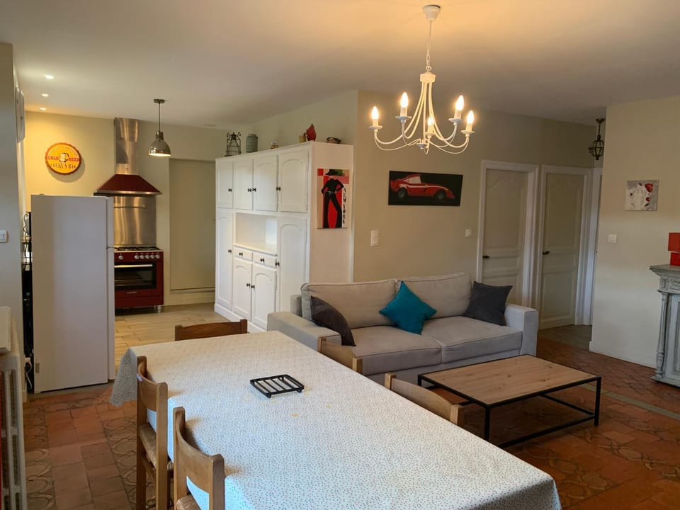 Charmant appartement jardin/parking privé 4 personnes Apartment in Auvergne-Rhône-Alpes