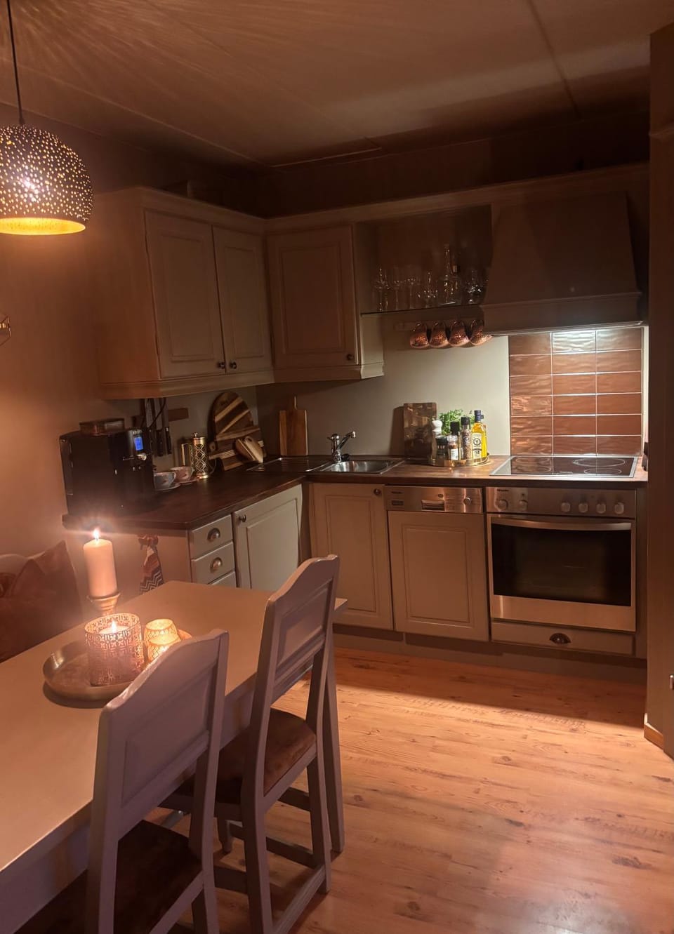 2 leiligheter med nydelig utsikt og hotell-følelse Apartment in Innlandet