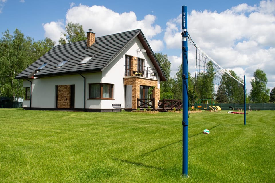 Property building, Day, Garden, Garden view