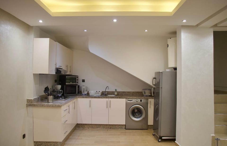 Coffee/tea facilities, minibar, pet friendly, stove, washing machine