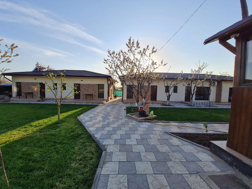 CAMERE de INCHIRIAT CRIS&DIA Bed and Breakfast in Constanța County