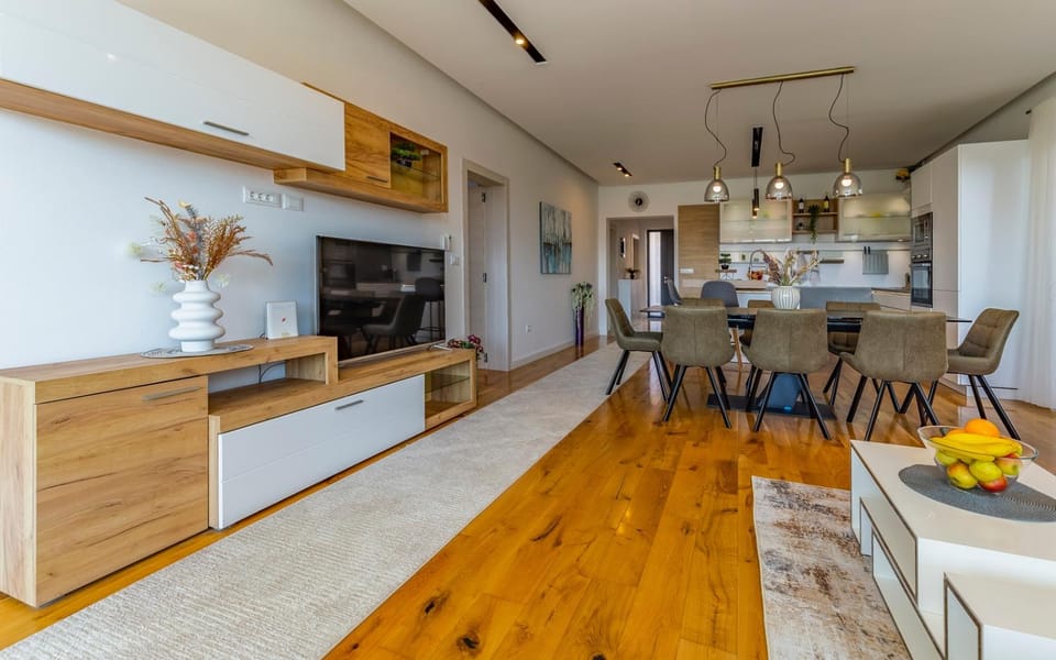 TV and multimedia, Kitchen or kitchenette, Dining area, kitchen