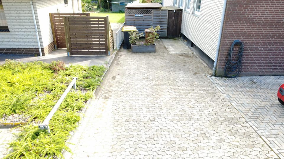 Property building, Parking