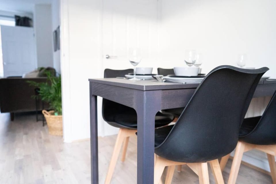 Calm Cosy House with Beautiful Riverside Walk to Centre House in York