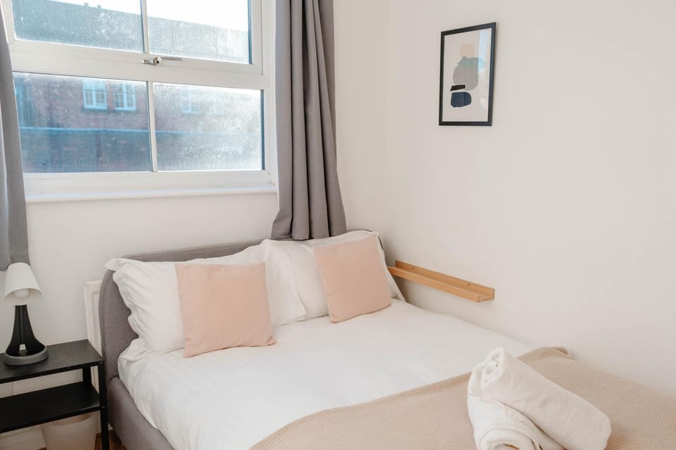 Calm Cosy House with Beautiful Riverside Walk to Centre House in York