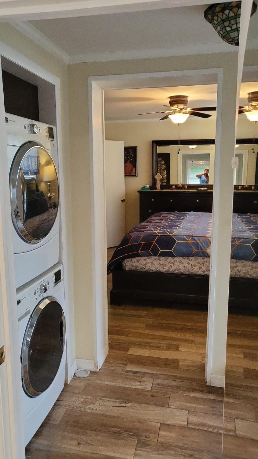 Spacious Beach House Unit,Beautifully Furnished 2 Bed 2Bath./2Min.Walk To Beach House in Indian Rocks Beach