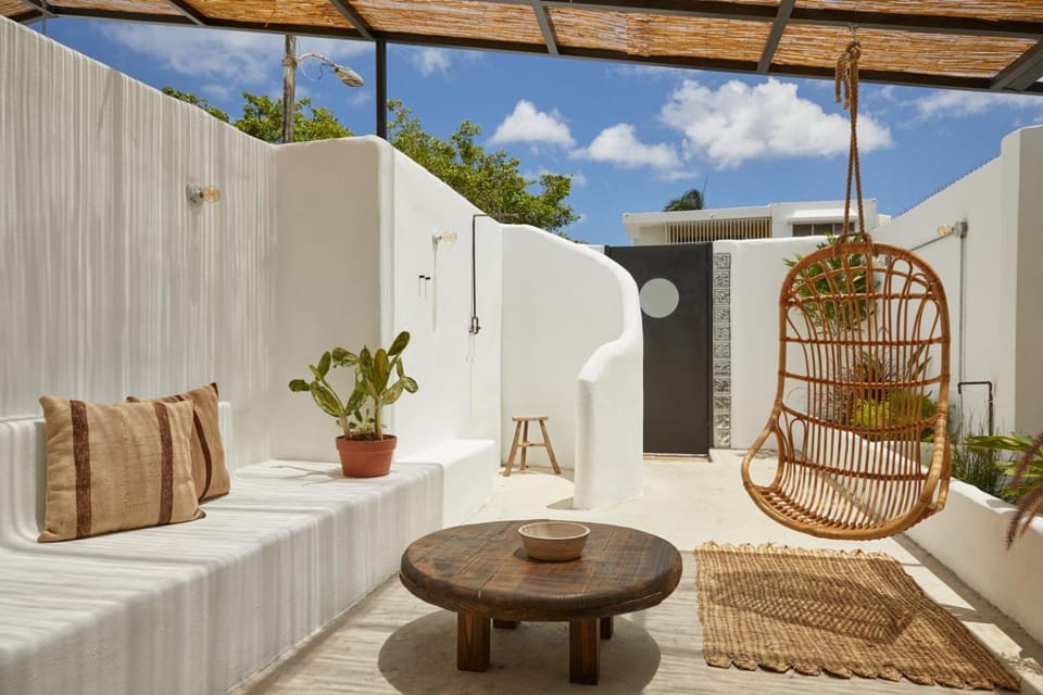 Patio, Seating area