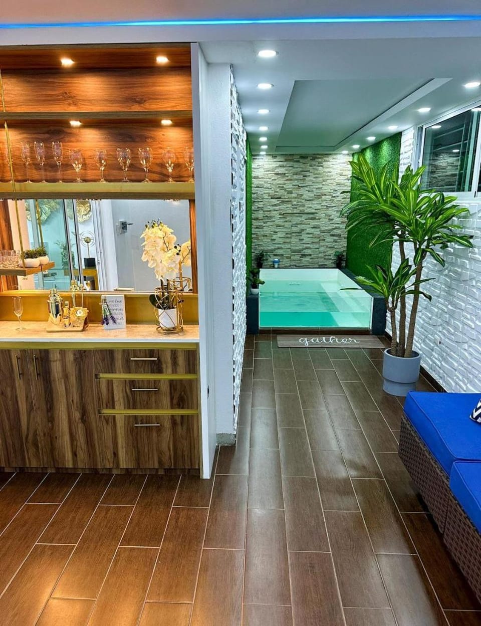 Luxury Apartment with private Jacuzzi/ gym /pool Apartment in Gurabo
