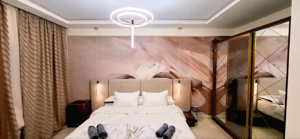 Bed, Bedroom, towels, wardrobe