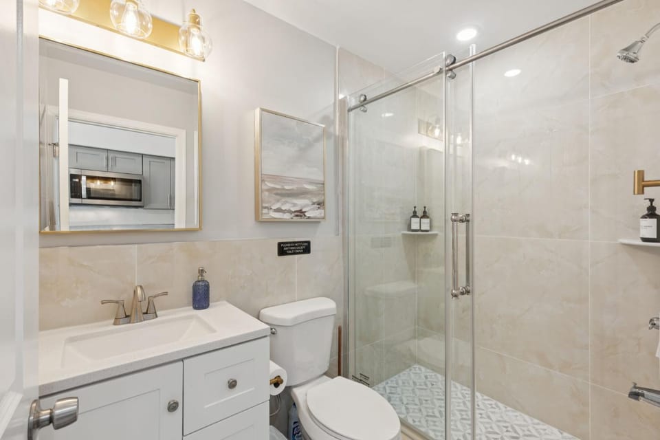 Shower, Toilet, Bathroom