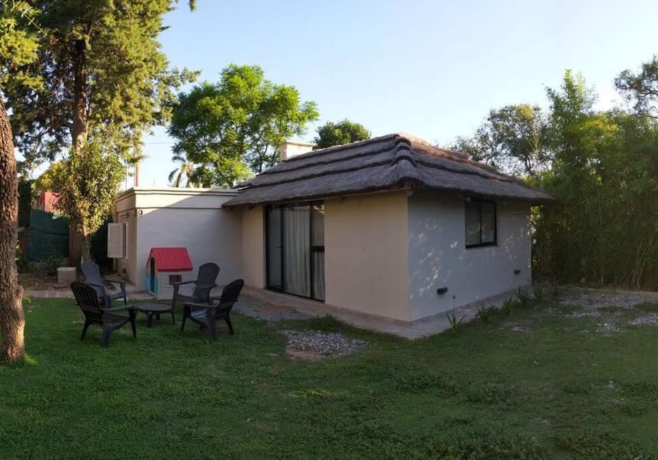 Descanso en Villa Allende, familia, golf, amigos House in Cordoba Province