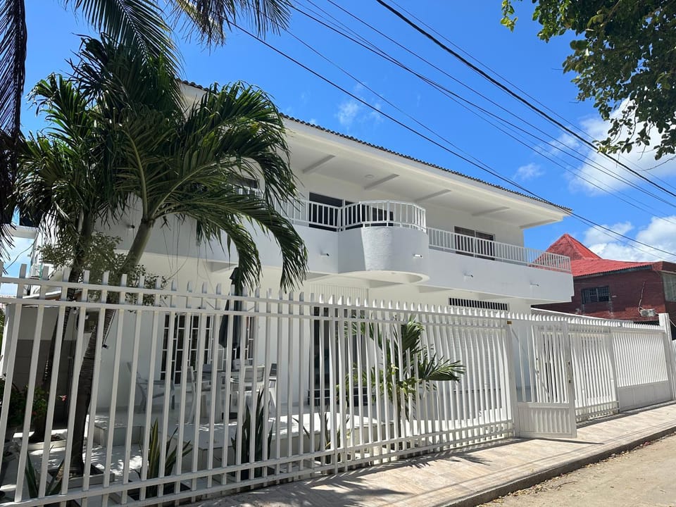 CASA VERANO Bed and Breakfast in San Andres