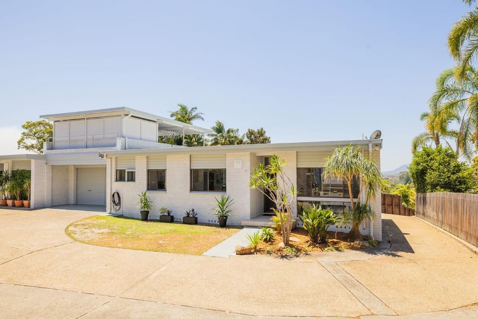 Galoola Hidden Gem, 2-97 Galoola Drive, Rooftop outdoor area with spectacular views, Wi-Fi, Air Conditioning, Pet Friendly House in Corlette