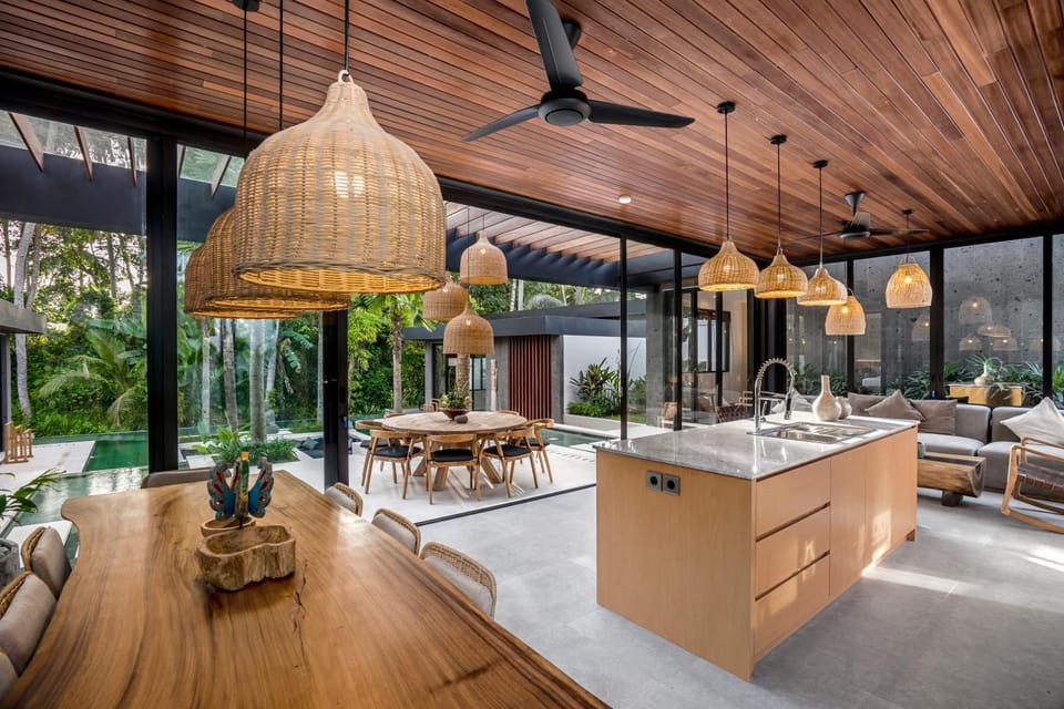 Coffee/tea facilities, Kitchen or kitchenette, Dining area