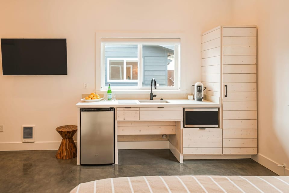 Longboard Studio and Funboard Room includes King Bed and Kitchenette plus King Murphy and Mini Kitchenette Inn in Stinson Beach