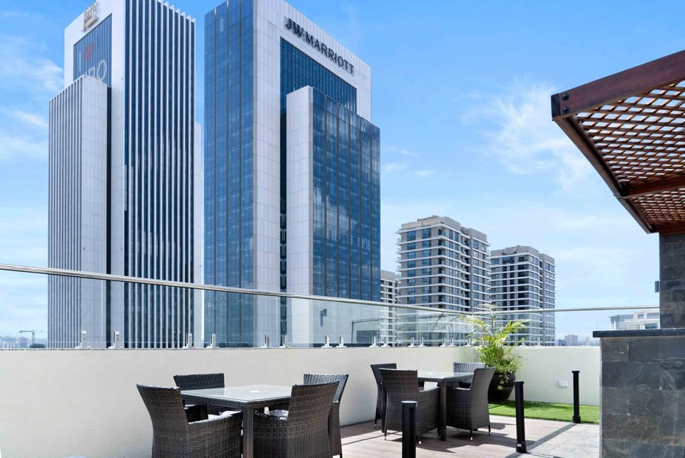 Balcony/Terrace, Swimming pool