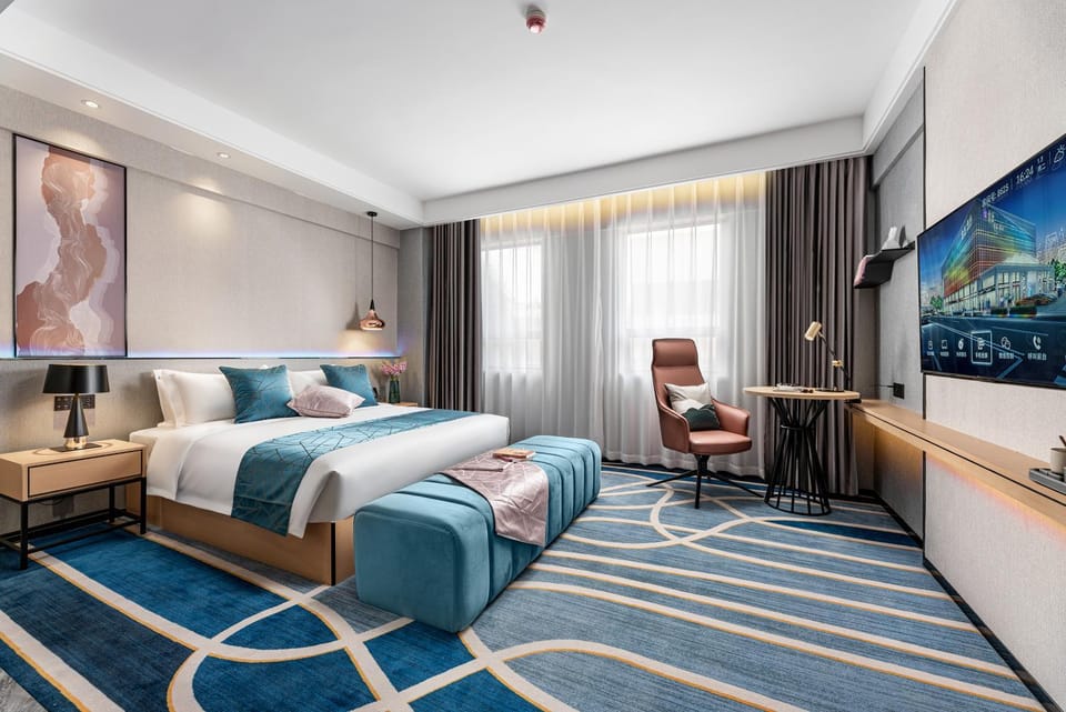 Bed, TV and multimedia