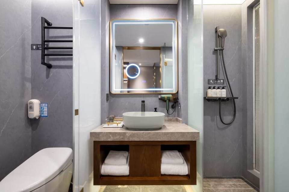 Property building, Bathroom