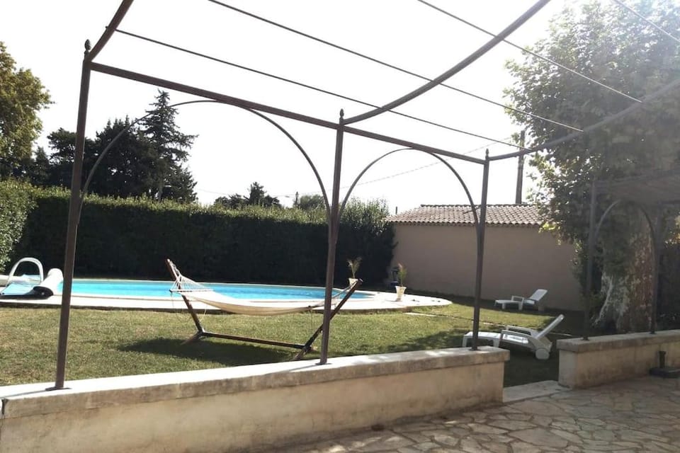 Grand mas provençal extra muros House in Avignon