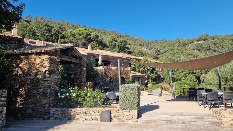 Chambres d'hôtes Le Pontillaou Bed and Breakfast in French Riviera